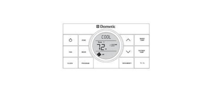 Why is my Dometic thermostat reporting code E4?